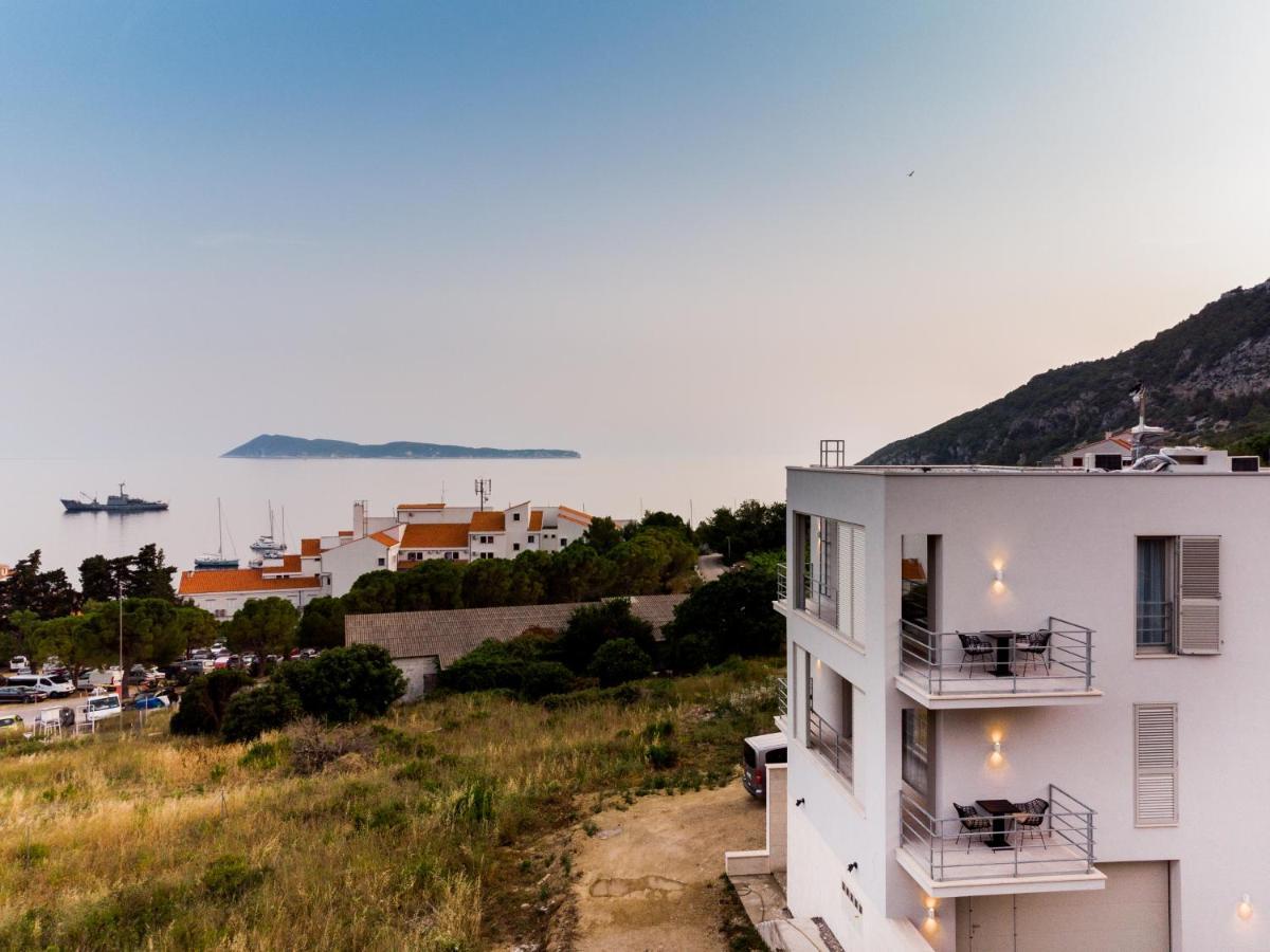 Seaside Elegance Suites 코미자 외부 사진