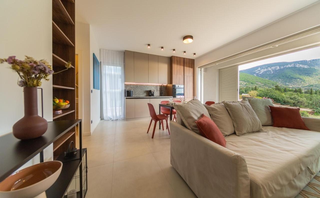 Seaside Elegance Suites 코미자 외부 사진