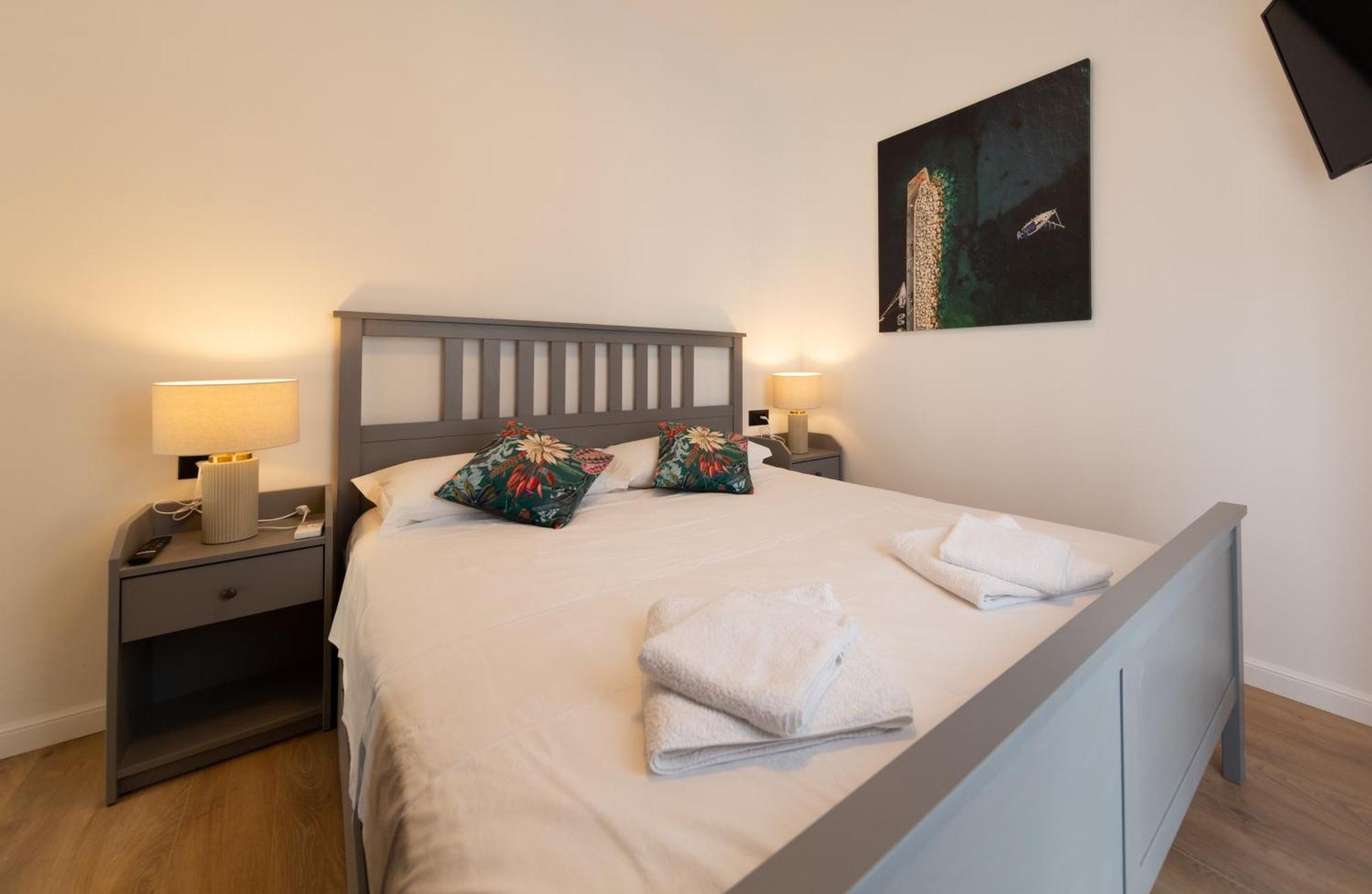 Seaside Elegance Suites 코미자 외부 사진